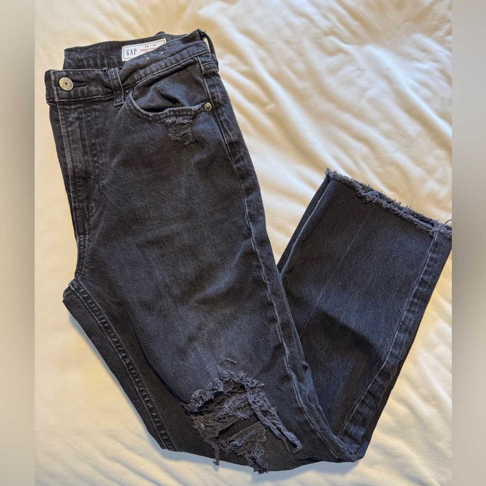 GAP Size 29 • 8R Women's High-Rise Distressed Black Jeans